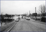 17. Feb. 1962 - große Flut in Hamburg, zu sehen sind Holzmasten mit Beleuchtung im Überflutungsgebiet